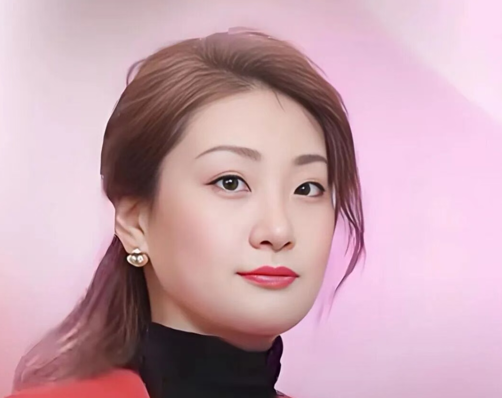 宗馥莉离任娃哈哈相关报道